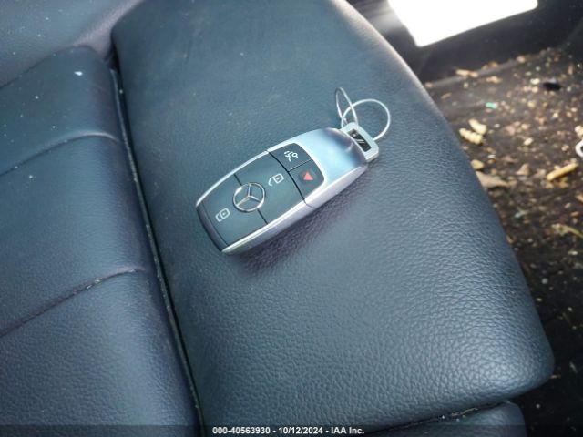 W1N4M4GB5LW020758 Mercedes-Benz GLB 250