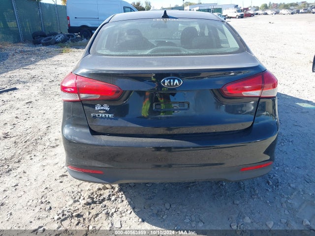 KIA FORTE LX 2017 3KPFK4A79HE065486 Image 16