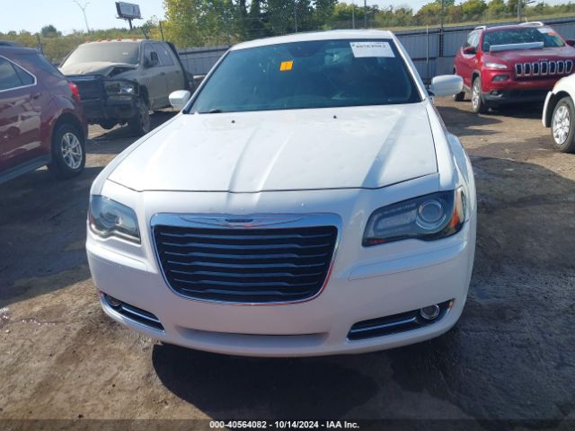 2C3CCABT5EH105660 Chrysler 300 300s