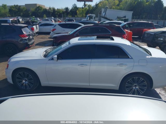 2C3CCABT5EH105660 Chrysler 300 300s