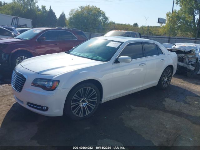 2C3CCABT5EH105660 Chrysler 300 300s