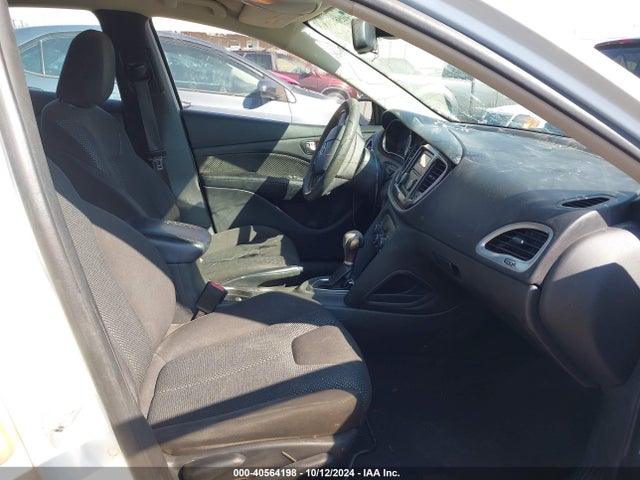 1C3CDFAA2FD315593 Dodge DART SE