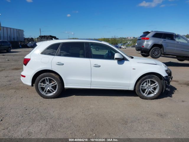 WA1DGAFP5FA017977 Audi Q5 Premium Plus