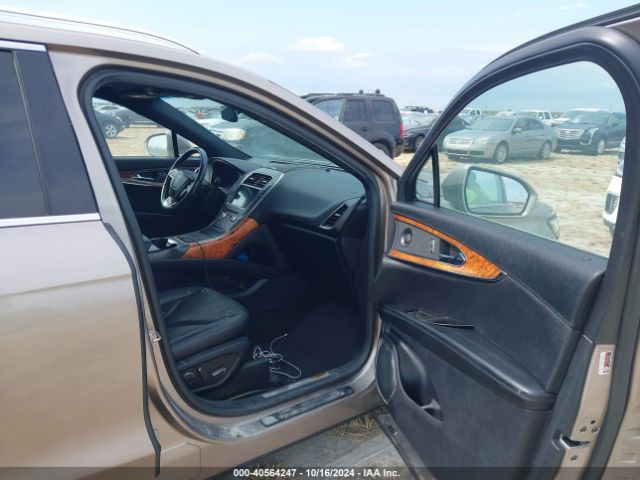 2019 LINCOLN NAUTILUS 2LMPJ8LP5KBL65486 Photo 4