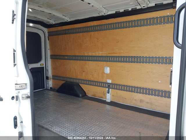 Ford Transit-250 2018 1FTYR2CM4JKA34306 Image 8