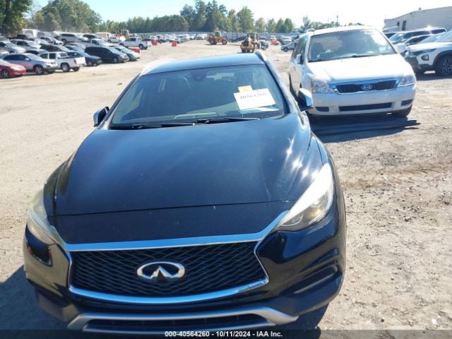 SJKCH5CR5HA023791 Infiniti Qx30 Premium
