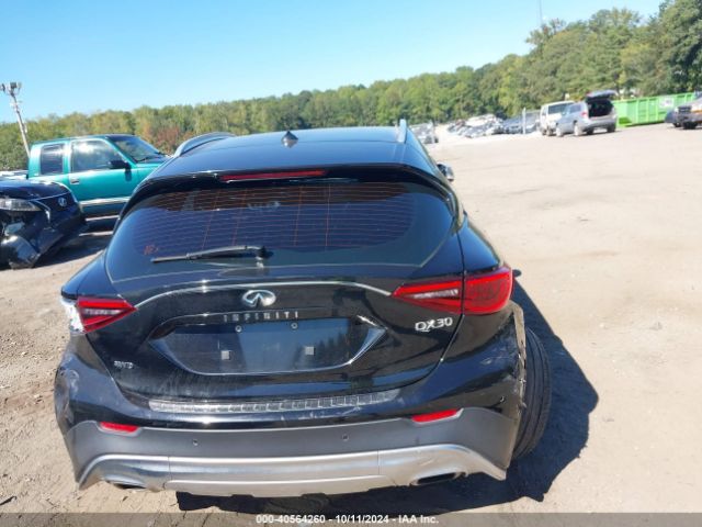 SJKCH5CR5HA023791 Infiniti Qx30 Premium