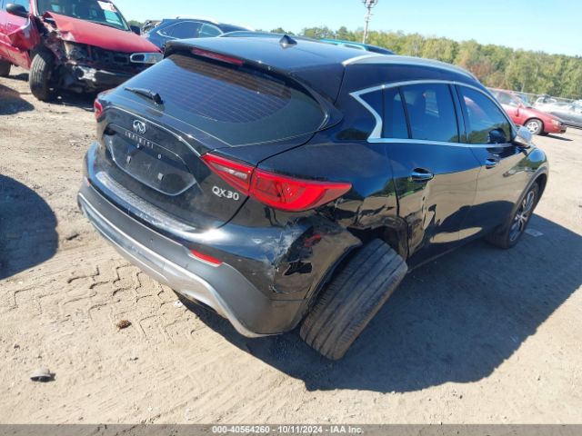 SJKCH5CR5HA023791 Infiniti Qx30 Premium