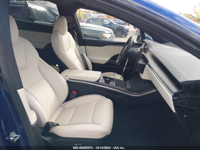 2023 TESLA MODEL X 7SAXCBE61PF418340 Photo 4