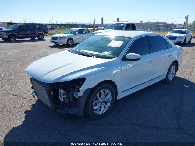 1VWAT7A39GC041245 Volkswagen Passat 1.8t S