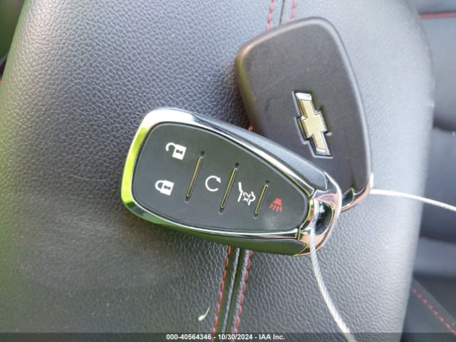 3GNAXWEV2NS215815 Chevrolet Equinox Awd Rs