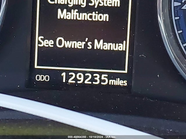Toyota COROLLA SE 2018 2T1BURHE3JC990425 Image 16