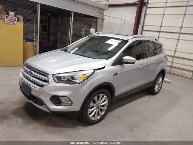1FMCU9J99JUB43618 Ford Escape Titanium