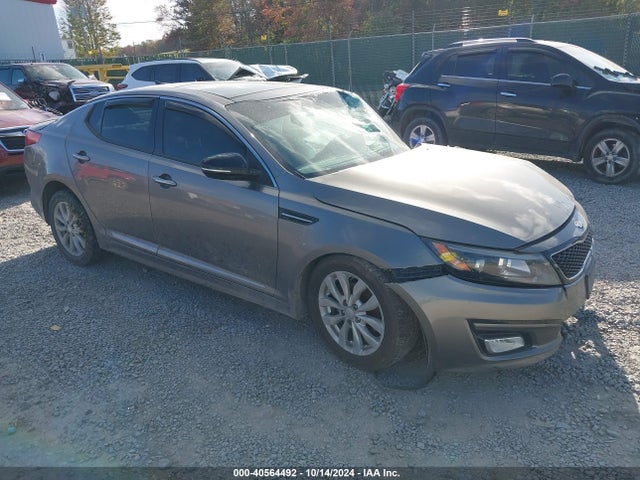 2015 5XXGN4A77FG366760 main image