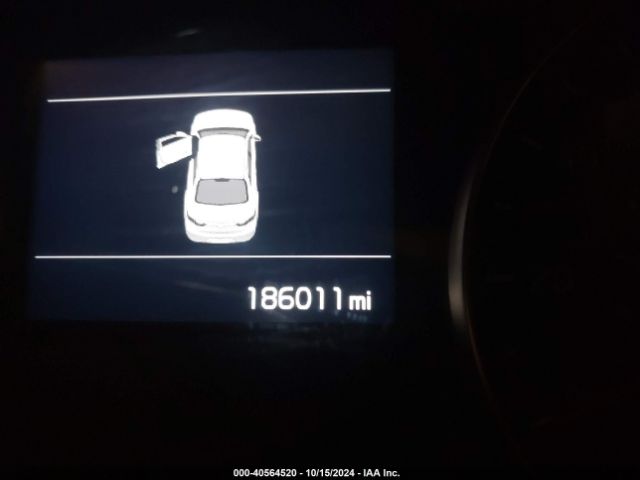 KNALC4J13H5055668 KIA Cadenza Premium
