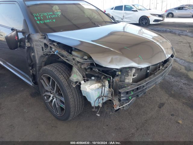 JTKJF5C76GJ014314 Scion TC