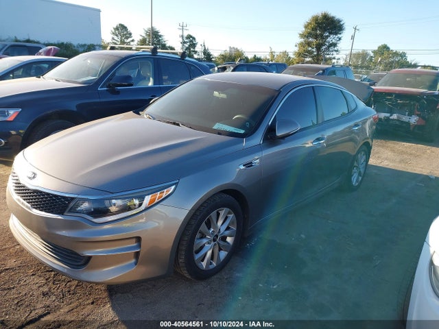 KIA Optima Lx 2017 5XXGT4L36HG161787 Image 2
