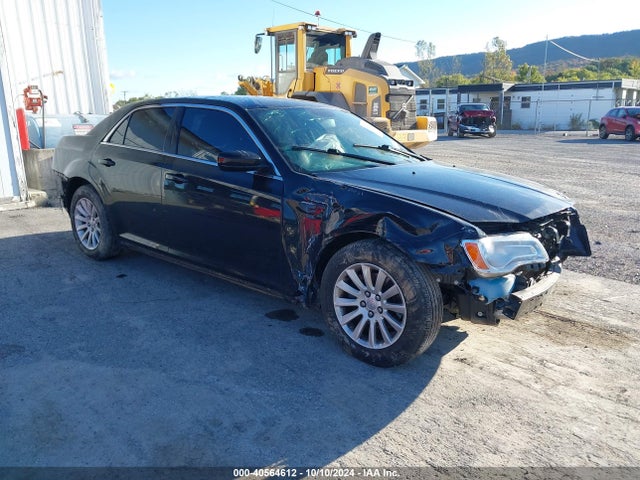 Chrysler 300 2014 2C3CCAAG7EH339951 Image 1