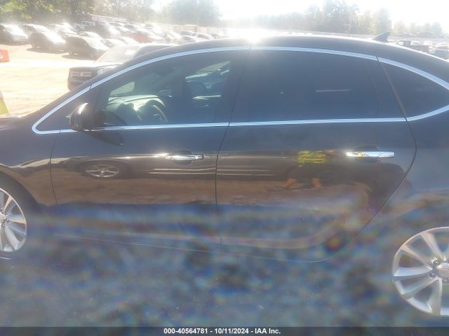 1G4PS5SK4E4113143 Buick Verano Leather Group