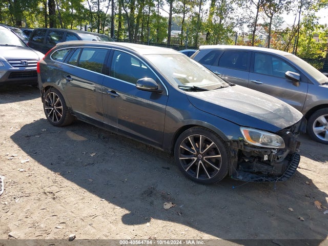 Volvo V60 T5 Drive-e Platinum 2016 YV140MEM1G1298335 zdjęcie główne
