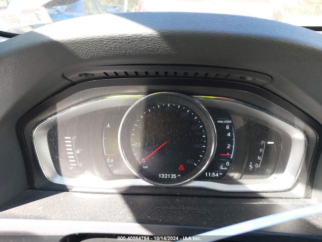 Volvo V60 T5 Drive-e Platinum 2016 YV140MEM1G1298335 Image 15