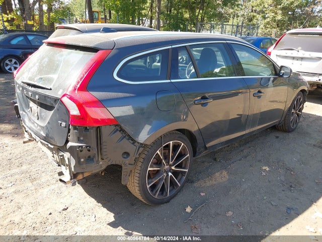 Volvo V60 T5 Drive-e Platinum 2016 YV140MEM1G1298335 Image 4