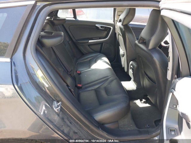 Volvo V60 T5 Drive-e Platinum 2016 YV140MEM1G1298335 Image 8