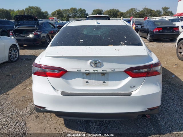 Toyota CAMRY LE 2022 4T1C11AK6NU696231 Image 16