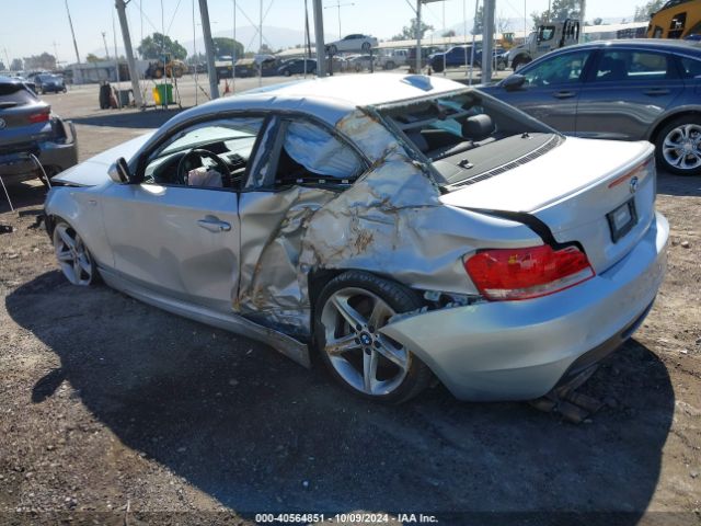 2011 BMW 135I WBAUC9C54BVM10999 Photo 2