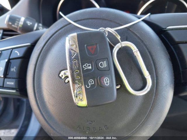 SAJBD4BV7GCY10927 Jaguar Xf 35t Premium