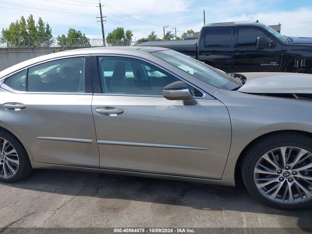 Lexus ES 350 2020 58ADZ1B16LU073121 Image 14