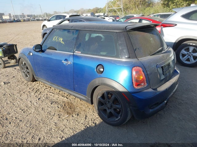 2008 MINI COOPER S WMWMF73568TT89122 Photo 2