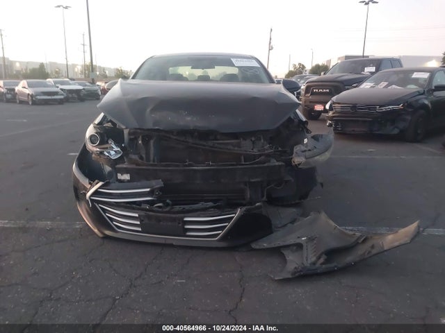 5NPD84LF4HH173424 Hyundai ELANTRA SE