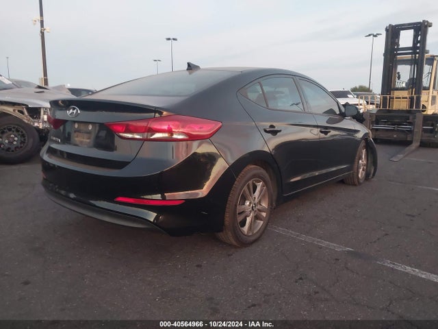 5NPD84LF4HH173424 Hyundai ELANTRA SE