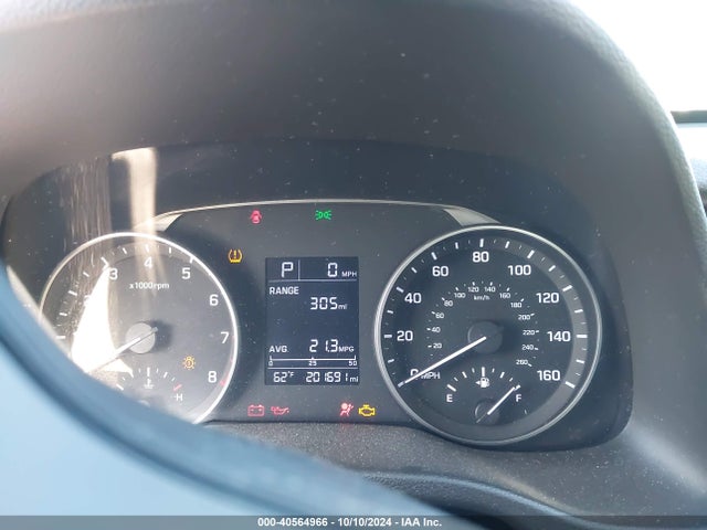 5NPD84LF4HH173424 Hyundai ELANTRA SE