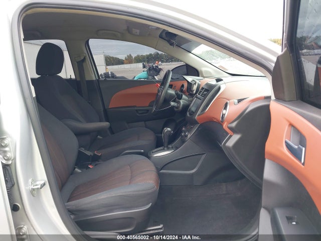 Chevrolet Sonic Lt Auto 2016 1G1JC5SH3G4169808 Image 5
