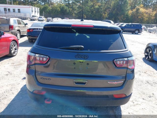 3C4NJDDB9KT747771 Jeep Compass Trailhawk 4x4