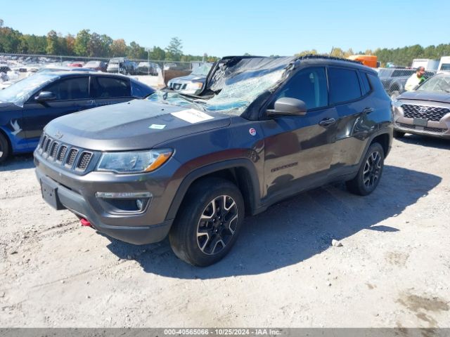 3C4NJDDB9KT747771 Jeep Compass Trailhawk 4x4