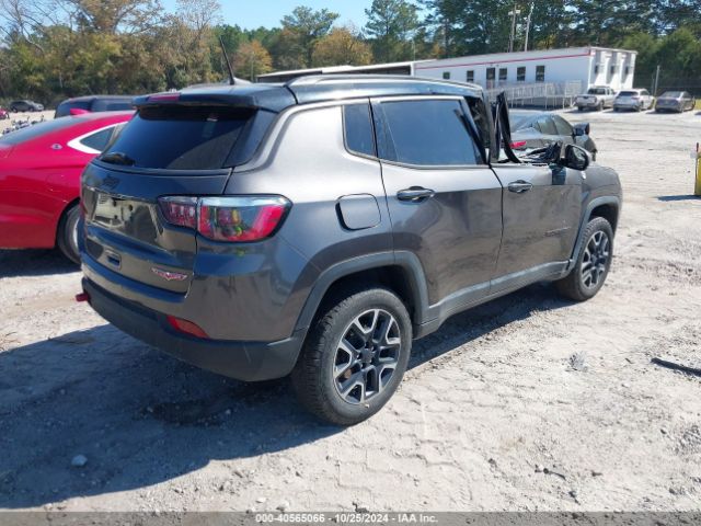3C4NJDDB9KT747771 Jeep Compass Trailhawk 4x4