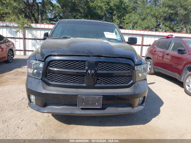 3C6RR7KT1HG523278 RAM 1500 Express  4x4 5'7 Box