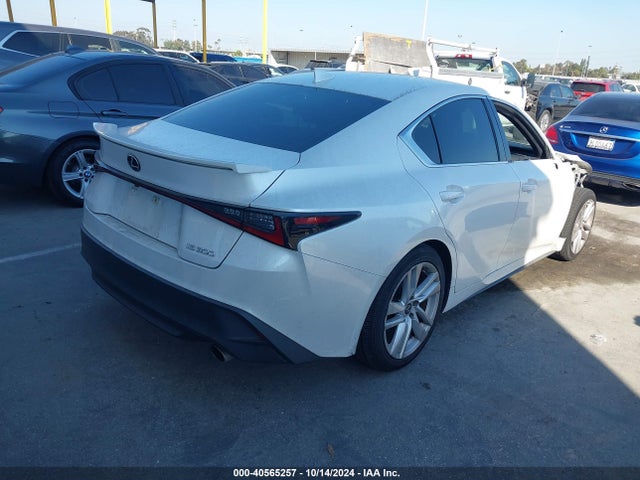 Lexus IS 300 2021 JTHAA1D26M5114076 Image 4