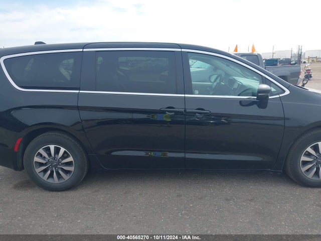 Chrysler Pacifica Hybrid Select 2024 2C4RC1S72RR137636 Image 13