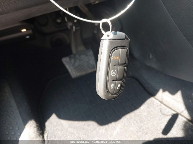 1C4PJLLB0MD237239 Jeep Cherokee Altitude Fwd