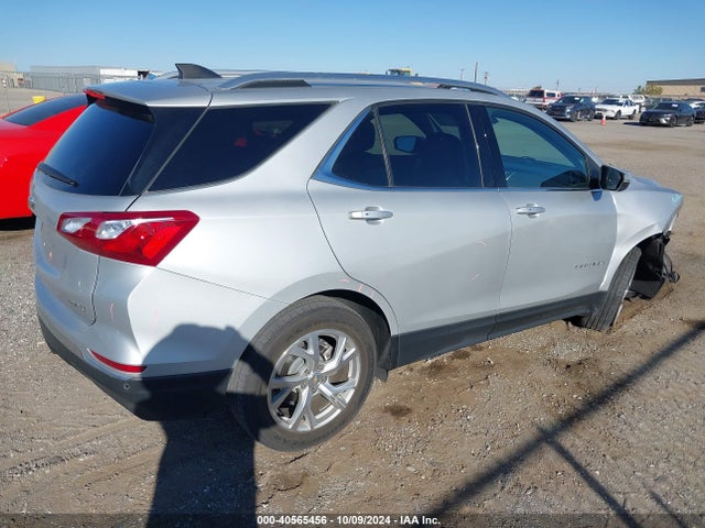 Chevrolet EQUINOX LT 2018 2GNAXTEX9J6314303 Image 4