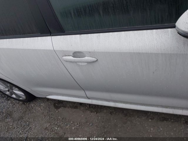 5YFFPMAE8NP290010 Toyota Corolla Xle