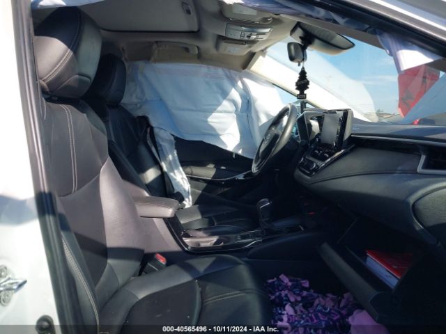 5YFFPMAE8NP290010 Toyota Corolla Xle