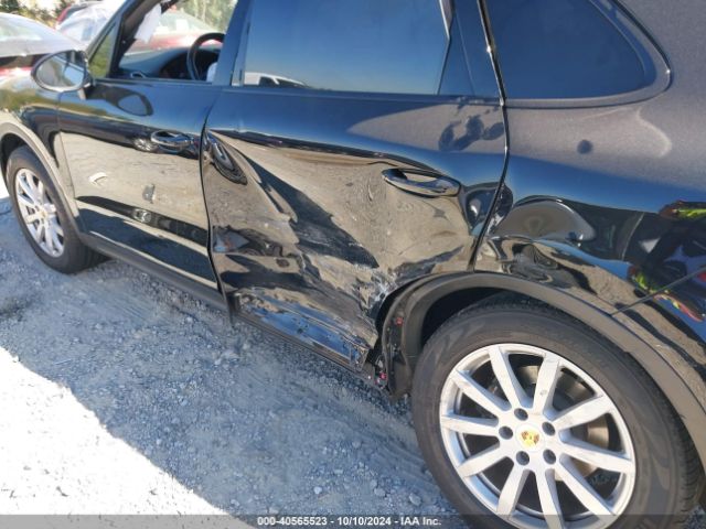 WP1AA2AY6KDA02346 Porsche Cayenne