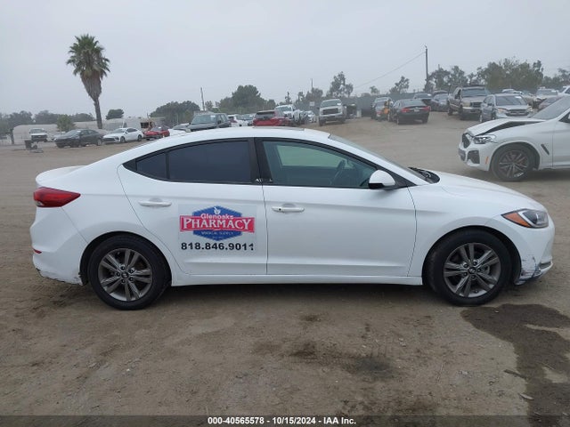 Hyundai Elantra Value Edition 2018 5NPD84LF0JH392743 Image 13