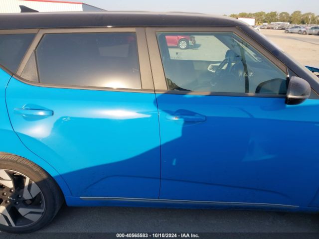 KNDJ53AU2P7193150 KIA Soul Gt-line