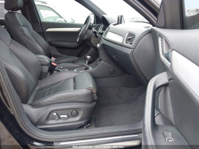 WA1BCCFSXJR025229 Audi Q3 2.0t Premium/2.0t Sport Premium
